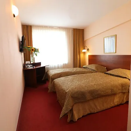 Hotel Adria 2*