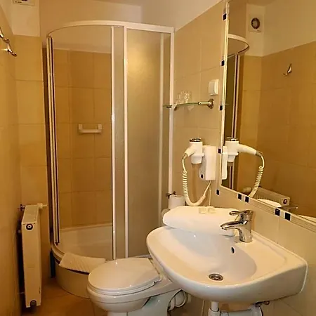 Adria Hotel Rumia